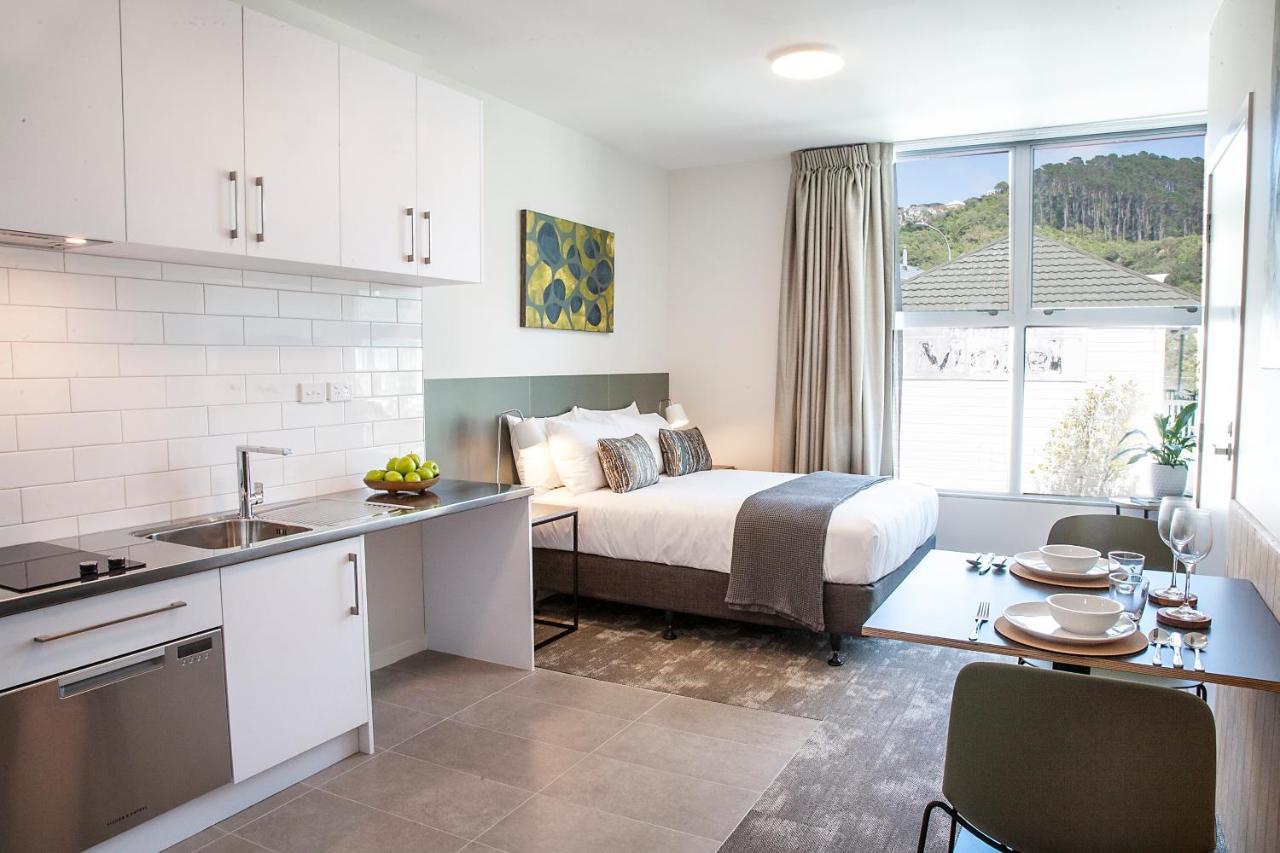 Sojourn Apartment Hotel - Riddiford Уелингтън Екстериор снимка